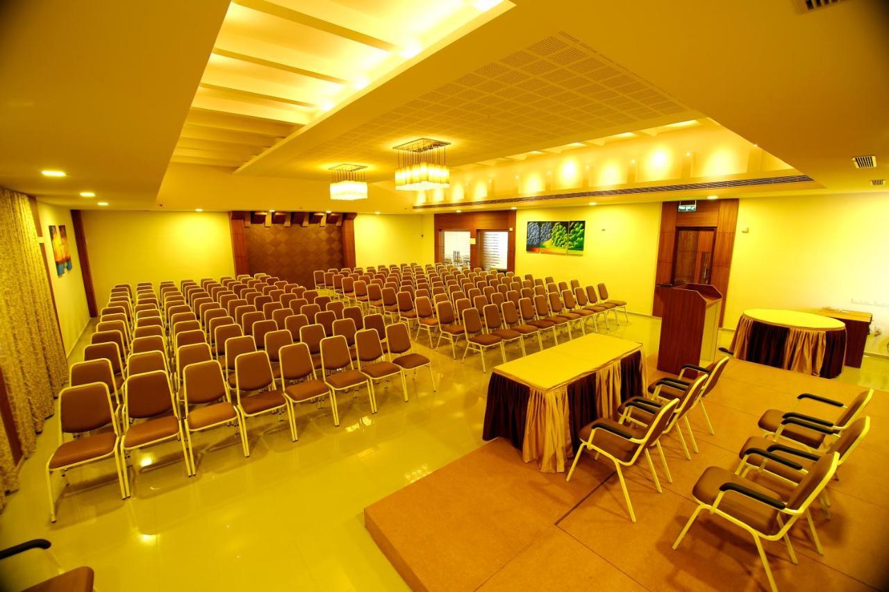 Hotel Hillway Park Kollam Eksteriør bilde
