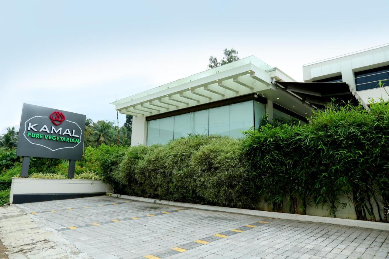 Hotel Hillway Park Kollam Eksteriør bilde