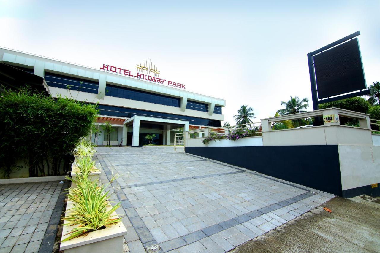 Hotel Hillway Park Kollam Eksteriør bilde