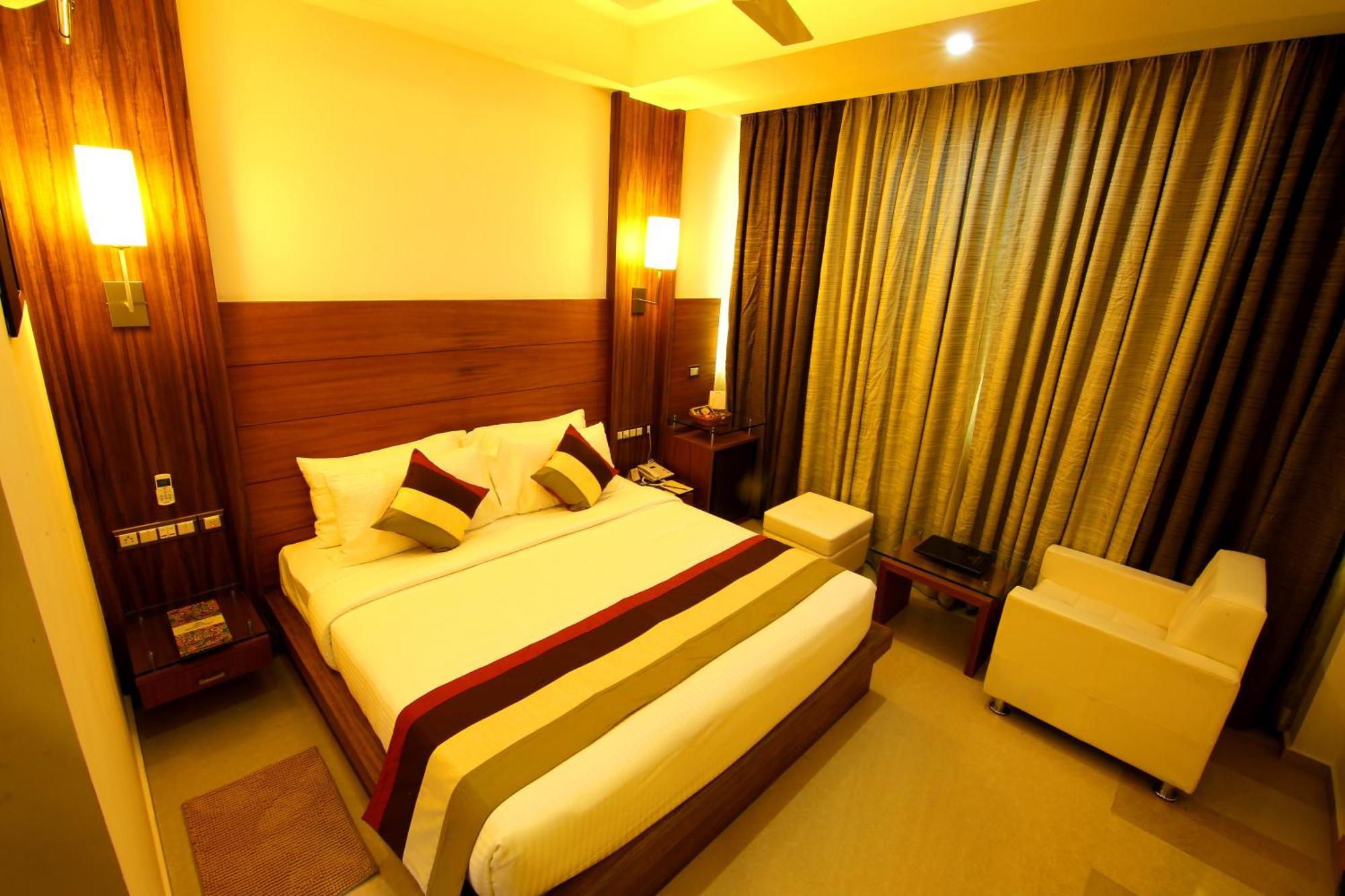 Hotel Hillway Park Kollam Eksteriør bilde